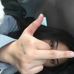 Meet your Posher, Iris